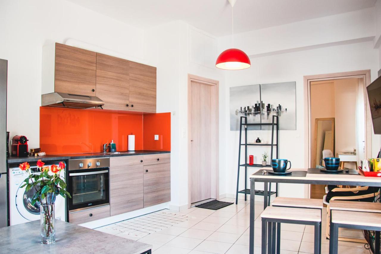 Beautiful, Brand New Apartment With Courtyard. كاندية المظهر الخارجي الصورة